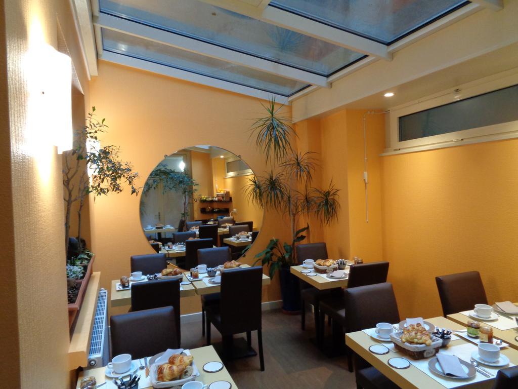 Hotel De Montaulbain Verdun